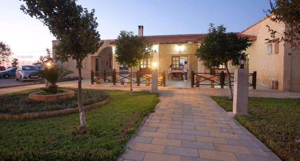 Glaro Garden Hotel Agia Trias Εξωτερικό φωτογραφία