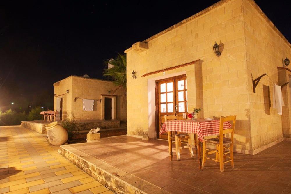 Glaro Garden Hotel Agia Trias Εξωτερικό φωτογραφία